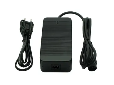 3050801392_Haibike-laturi_Haibike-malleille_Yamaha-moottori_Simplo_630wh_720Wh_akulla_Saehkoepyoeraen_varaosat_verkkokaupasta_www_ebikeparts_fi kuva