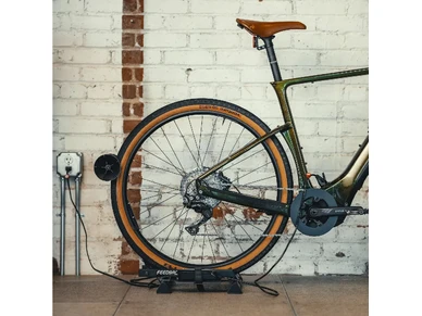 FEEDBACK SPORTS Rakk 2 0e polkupyoran sailytysteline ja esittelyteline image