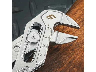 Monitoimipihdit FEEDBACK SPORTS 17896 Saadettavat ja monikayttoiset Feedback monitoimipihdit 1 kuva