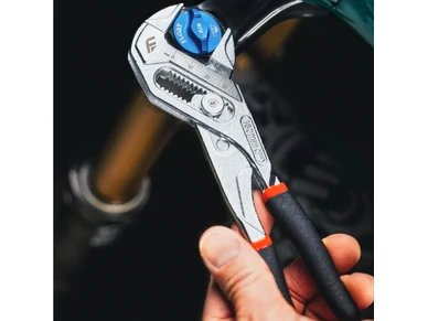 Monitoimipihdit FEEDBACK SPORTS 17896 Saadettavat ja monikayttoiset Feedback monitoimipihdit kuva