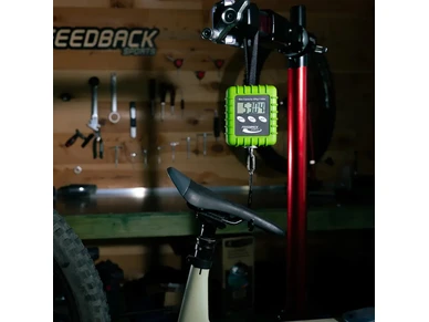 Kalavaaka Riippuvaaka Polkupyoravaaka Digitaalivaaka Olipa kyseessa polkupyora tai kalasaalis Feedback Sportsin digitaalivaaka antaa vastauksen kuva