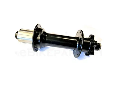 564056_Takanapa_KT-M9ZR_8-11v_32r_12x197mm_levyj._musta_takanapa_helkama_fe10_fe11_helkama_fatbike kuva