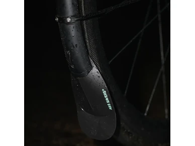 Ass Saver ToeTector polkupyoran eturoiskelappa lisasuoja jaloillesi kuva