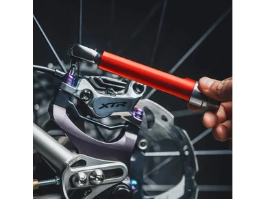 Tarkka ja ergonominen FEEDBACK SPORTS 17873 momenttiavain 214 Nm kuva